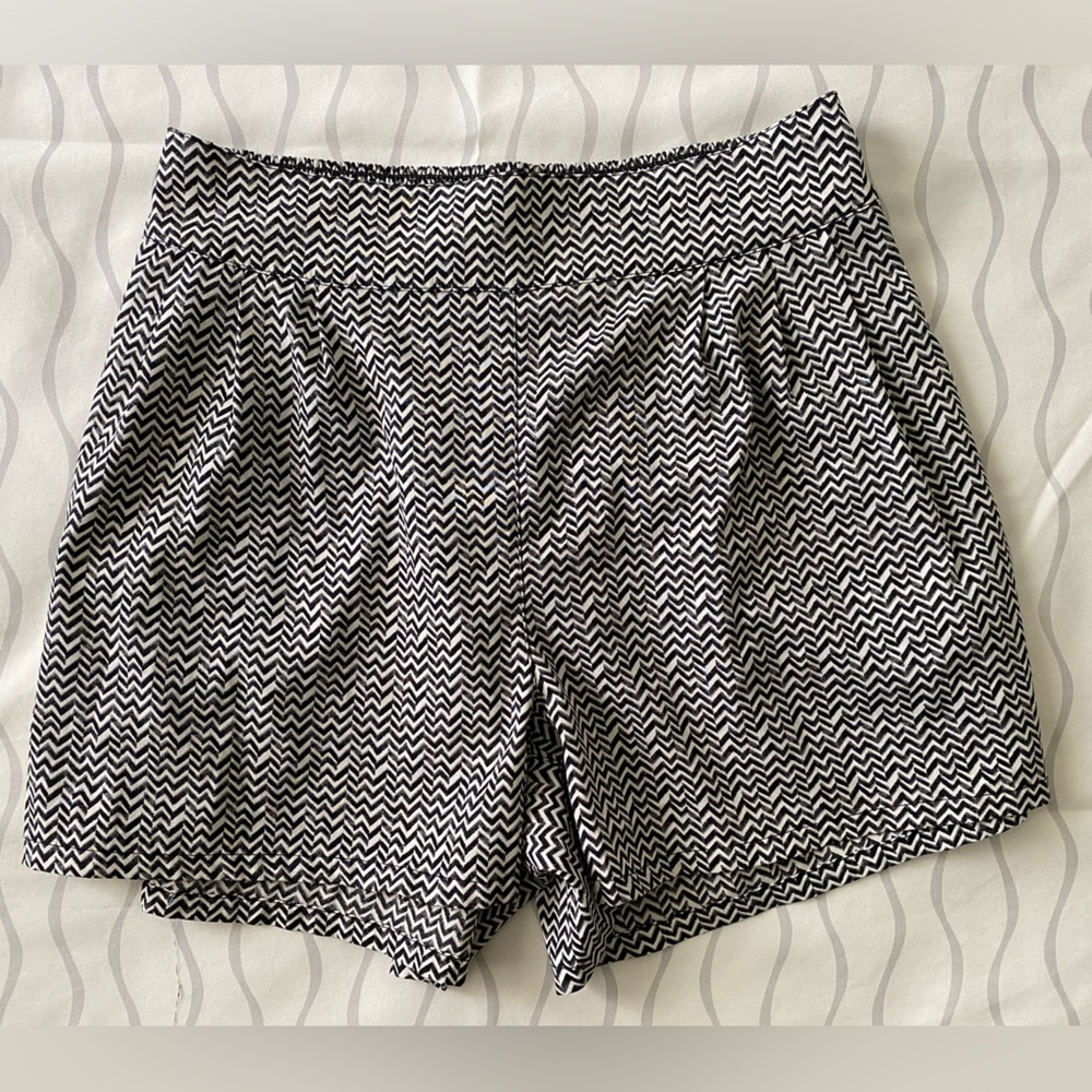 American Eagle Out Fitters EST. 1977 Woman’s Shorts Size S